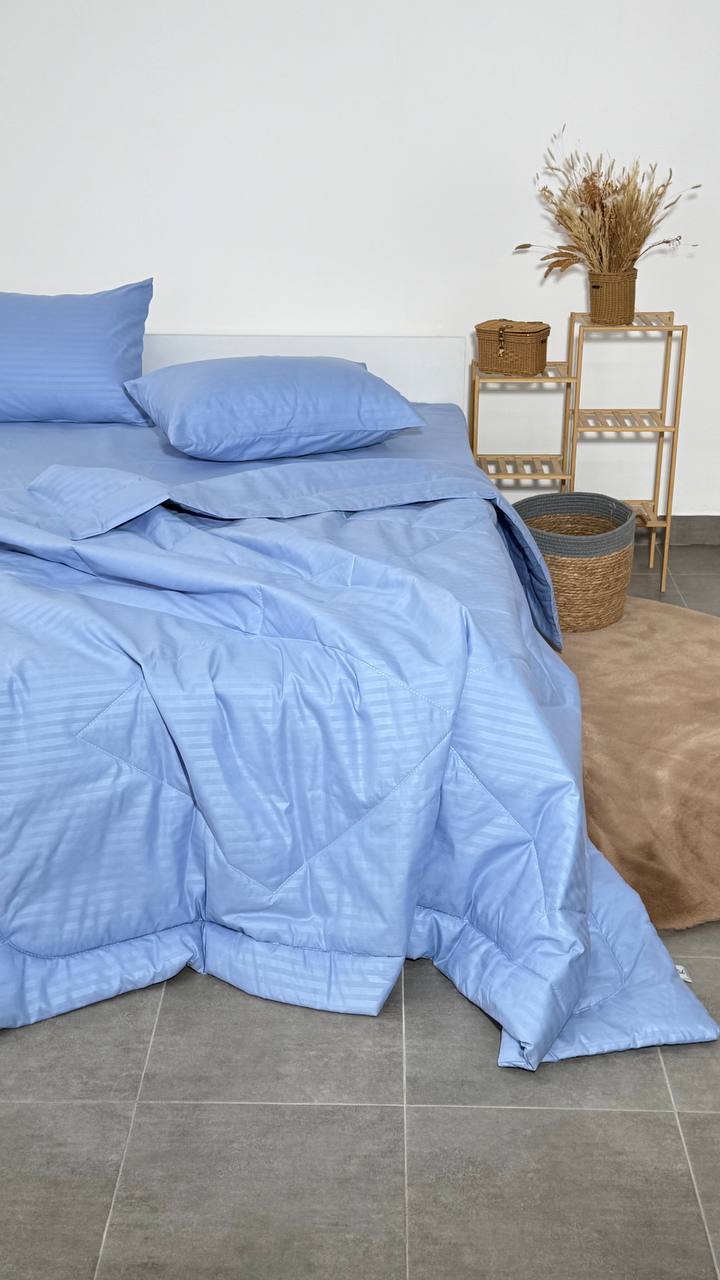 Комплект постельного белья с одеялом «AVRORA» 