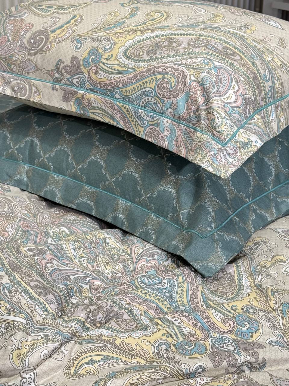 Комплект постельного белья с готовым одеялом CLASIK евро размер 200*230